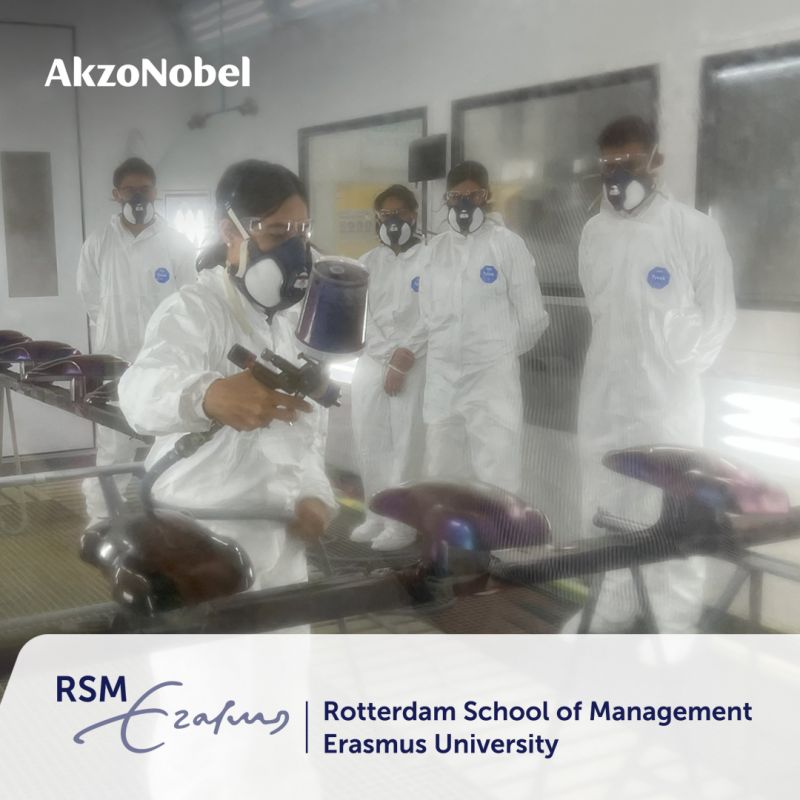 AkzoNobel Vehicle Refinishes and Rotterdam School of Management, Erasmus University join forces to scale Sustainable Repair Network into industry benchmark gallery image